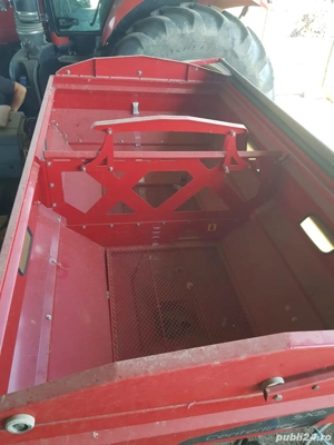 Mașina de împrăștiere îngrășăminte 