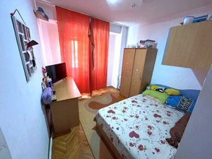 3 cam dec etaj 1 zona Dambovita Restaurant Nora