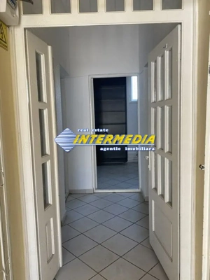 Spatiu comercial de inchiriat cu hala de 180 mp in Alba Iulia cu curte 250 m - imagine 2