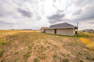 Casă de vânzare cu 3 camere in Alunis - imagine 4