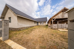 Casă de vânzare cu 3 camere in Alunis - imagine 2