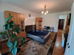 Apartament 2 camere, decomandat, zona Golden Tulip