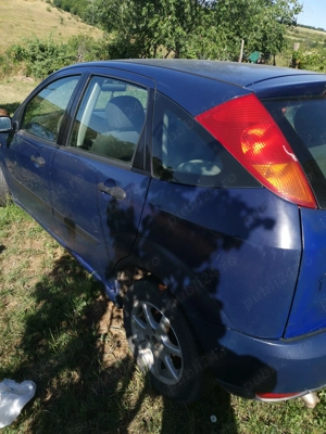 Ford focus 2001  - imagine 6