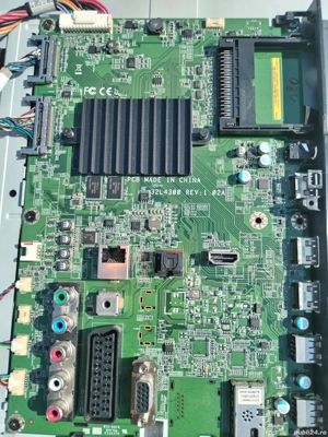 Dezmembrez TV led Toshiba 50L7333d - imagine 4