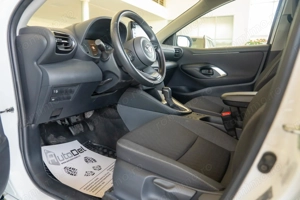 Toyota Yaris 1.5 Hybrid e-CVT - imagine 15