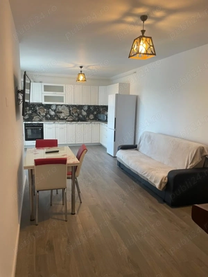 Apartament de închiriat   3 camere, 2 băi, garaj   Zona Mărăști