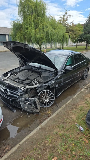 Vand Mercedes E 200 an 2016 cu 160.000 km reali cu toate servisarile la reprezentanta