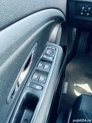 vand Megan 3, an 2013, benzina - imagine 9