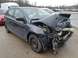 Dezmembrez / dezmembrari piese auto Peugeot 308 II an 2015 motor 1.6HDI 9HC 9H05 199.734km cutie 160 - imagine 2