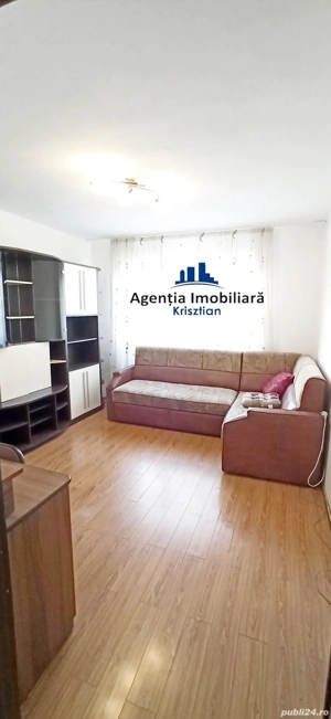 Apartament cu 2 camere de vânzare - Zona Micro 14 