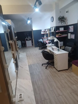Salon de înfrumusețare de închiriat    complet mobilat - imagine 9