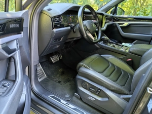 TOUAREG Editie Sport Rline cu 350 C.P. TVA deductibil cu Posibilitate Leasing - imagine 11