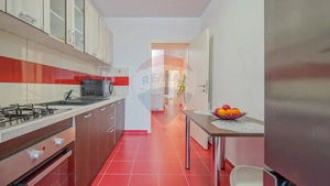 Apartament spațios cu grădină, vedere la munte și potențial comercial - imagine 18