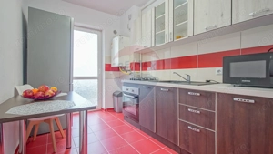 Apartament spațios cu grădină, vedere la munte și potențial comercial - imagine 9