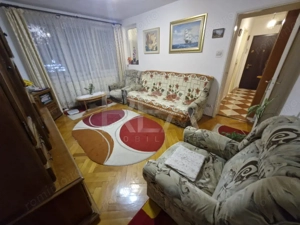 3 camere la etajul 2 Parc Titan - Metrou Titan 10 minute