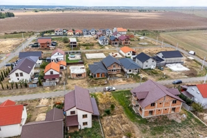 Casă nefinisata la sol in Fântânele, cartier nou Comsion 0 - imagine 7