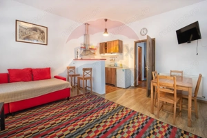 Casă cu două corpuri, teren 835 mp, str. I.L. Caragiale, Râșnov - imagine 9