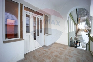 Casă cu două corpuri, teren 835 mp, str. I.L. Caragiale, Râșnov - imagine 7