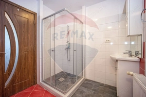 Casă cu două corpuri, teren 835 mp, str. I.L. Caragiale, Râșnov - imagine 12