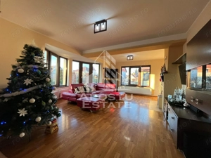 Casa individuala cu 6 camere,3 bai,  garaj, teren 1362 mp