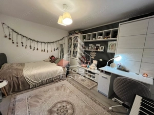 Casa cu 3 camere, renovata, 270mp teren, acces auto, zona Sagului - imagine 5