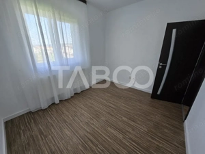 Apartament decomandat cu 3 camere balcon parcare Selimbar Sibiu - imagine 14