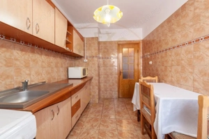 Apartament 2 camere, decomandat, zona centrală, izolat termic, centrală - imagine 4
