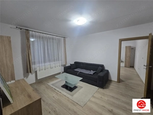 De inchiriat apartament 3 camere zona semicentrala - imagine 2