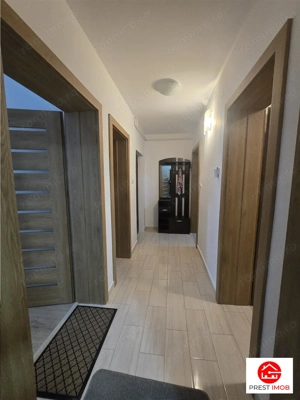 De inchiriat apartament 3 camere zona semicentrala - imagine 7