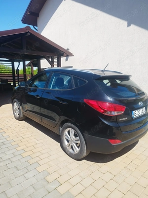 Vand Hyundai IX35 - imagine 5 Vand Hyundai IX35 - imagine 5