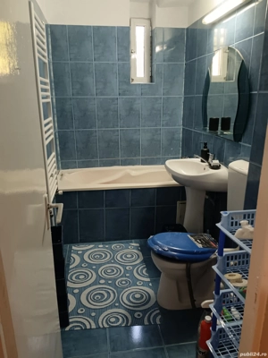 Ofer apartament spre închiriere!