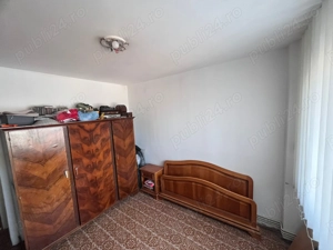 Vanzare apartament 3 camere Astra Brasov, str. Calea București nr.76 - imagine 3