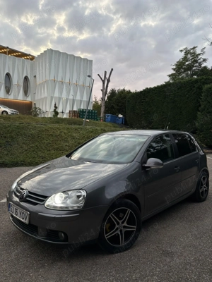 Volkswagen GOLF 5