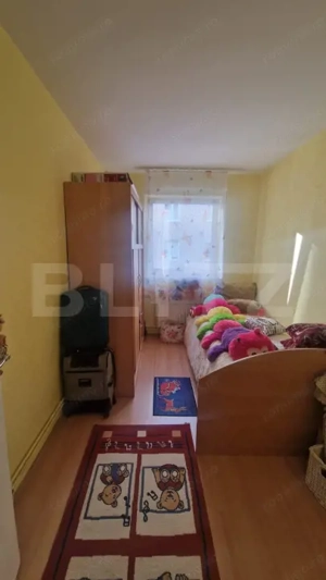 Apartament cu 3 camere Astra, etaj 1, beci, decomandat