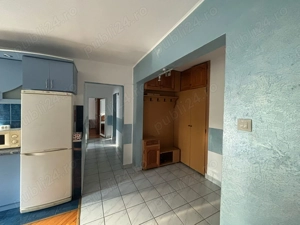 Inchiriez apartament cu 3 camere in Sanmartin - imagine 3