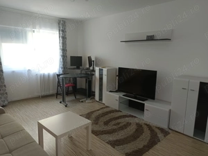 Apartament 3 camere complet mobilat de închiriat.