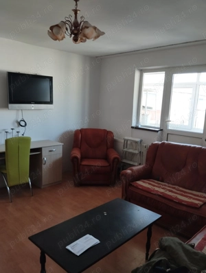 Închiriez apartament  - imagine 7 Închiriez apartament  - imagine 7