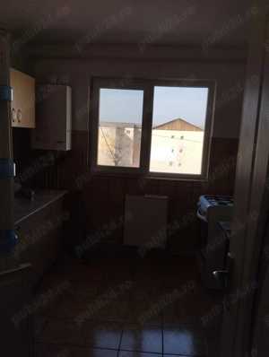 Închiriez apartament  - imagine 9 Închiriez apartament  - imagine 9