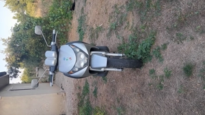 Motoscuter Piaggio Beverly 200 - imagine 2 Motoscuter Piaggio Beverly 200 - imagine 2