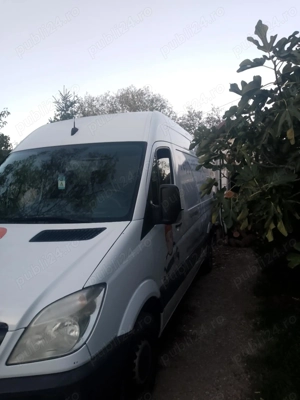 Vand Mercedes-Benz Sprinter 209d - imagine 4 Vand Mercedes-Benz Sprinter 209d - imagine 4