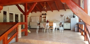 Casa la 6 km de Deva 