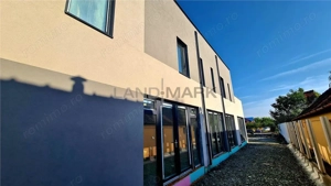 Cladire comerciala 563 mp utili, pozitie excelenta la bulevard