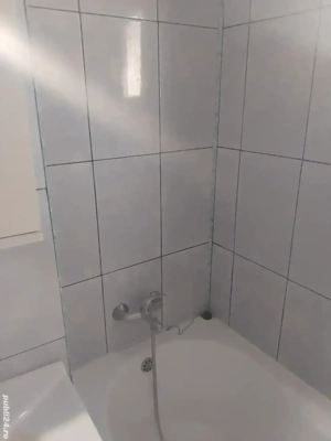 vind apartament 3camere decomant confort0 faleza sud..