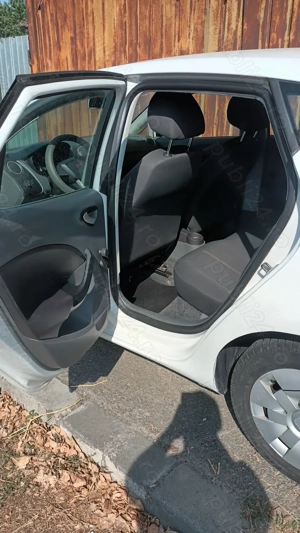 Vând Seat Ibiza 2011 - imagine 3 Vând Seat Ibiza 2011 - imagine 3