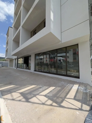 Spatiu comercial 211mp, 6 parcari, ideal pt showroom, zona Somesului