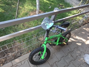 De vanzare bicicleta si trotineta