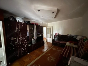 Apartament 3 camere decomandat, zona Dambovita - imagine 2