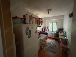 Apartament 3 camere decomandat, zona Dambovita - imagine 6