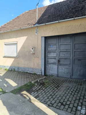 Casă de vânzare-Vadu Crișului