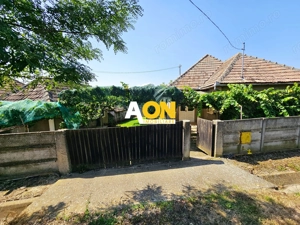 Casă batranească, 3 camere, 2200 mp teren, sat Bucerdea Grânoasă